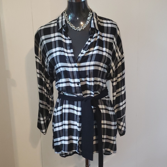 New Zara sz L button down belted top - Picture 3 of 11